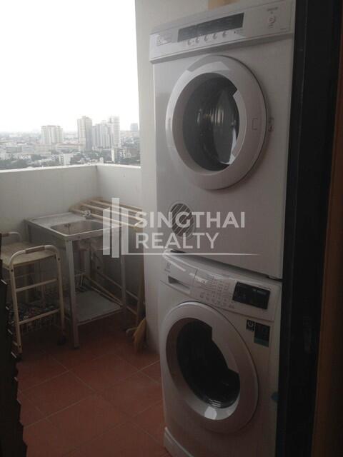 For RENT : Icon III / 2 Bedroom / 2 Bathrooms / 119 sqm / 65000 THB [3478742]