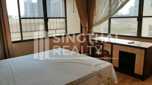 For RENT : Acadamia Grand Tower / 3 Bedroom / 2 Bathrooms / 195 sqm / 65000 THB [3591557]