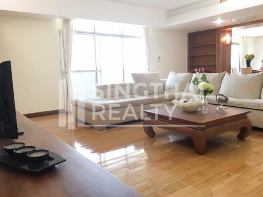 For RENT : Royal Castle / 3 Bedroom / 3 Bathrooms / 211 sqm / 65000 THB [3696950]