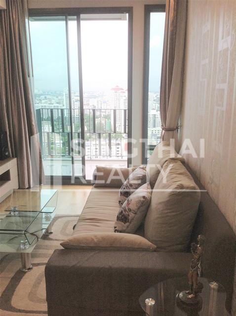 For RENT : Keyne By Sansiri / 2 Bedroom / 2 Bathrooms / 61 sqm / 65000 THB [3754703]