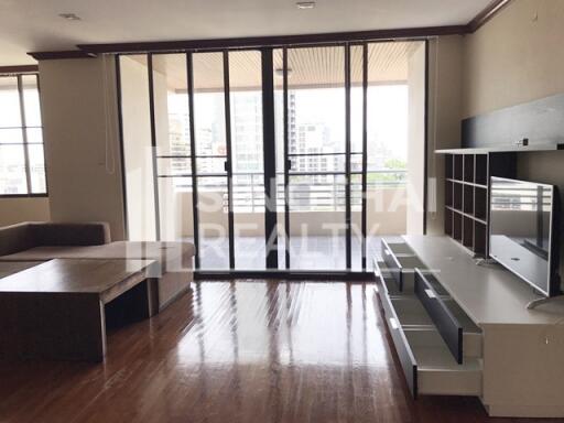 For RENT : Acadamia Grand Tower / 3 Bedroom / 2 Bathrooms / 195 sqm / 65000 THB [4383713]