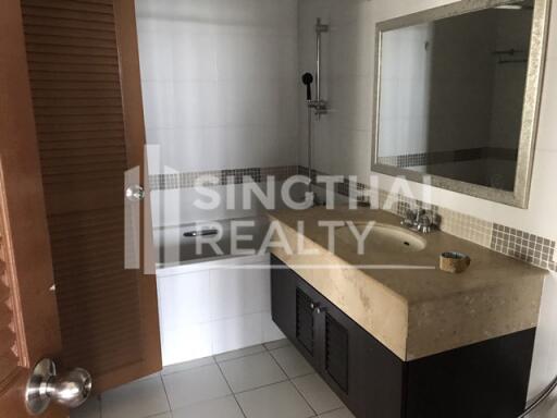 For RENT : Acadamia Grand Tower / 3 Bedroom / 2 Bathrooms / 195 sqm / 65000 THB [4383713]