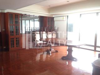 For RENT : Shiva Tower / 3 Bedroom / 3 Bathrooms / 351 sqm / 65000 THB [4344986]