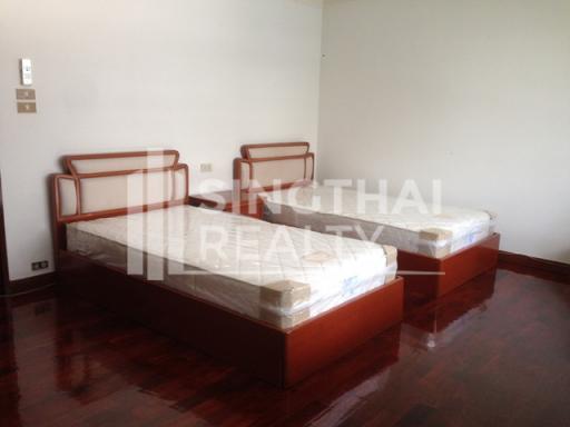 For RENT : Shiva Tower / 3 Bedroom / 3 Bathrooms / 351 sqm / 65000 THB [4344986]