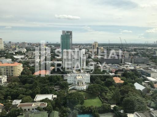 For RENT : Ashton Morph 38 / 2 Bedroom / 2 Bathrooms / 71 sqm / 65000 THB [4478246]