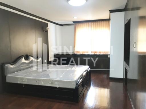 For RENT : Regent on the Park 1 / 3 Bedroom / 3 Bathrooms / 251 sqm / 65000 THB [4594058]