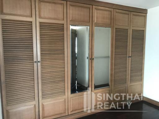 For RENT : Regent on the Park 1 / 3 Bedroom / 3 Bathrooms / 251 sqm / 65000 THB [4710008]