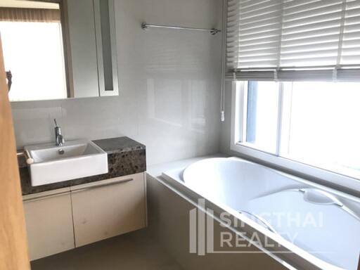 For RENT : 39 by Sansiri / 2 Bedroom / 2 Bathrooms / 78 sqm / 65000 THB [4975688]