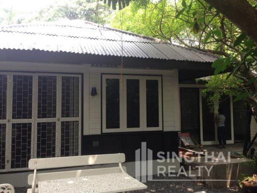 For RENT : House Phromphong / 2 Bedroom / 2 Bathrooms / 141 sqm / 65000 THB [5403326]