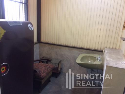 For RENT : House Phromphong / 2 Bedroom / 2 Bathrooms / 141 sqm / 65000 THB [5403326]