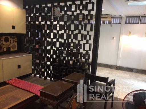 For RENT : House Phromphong / 2 Bedroom / 2 Bathrooms / 141 sqm / 65000 THB [5403326]