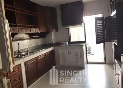 For RENT : Grand Ville House 2 / 3 Bedroom / 3 Bathrooms / 277 sqm / 65000 THB [5584112]