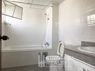 For RENT : Grand Ville House 2 / 3 Bedroom / 3 Bathrooms / 277 sqm / 65000 THB [5584112]