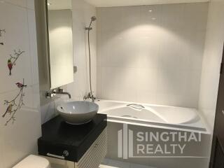 For RENT : Urbana Langsuan / 2 Bedroom / 2 Bathrooms / 127 sqm / 65000 THB [5919224]