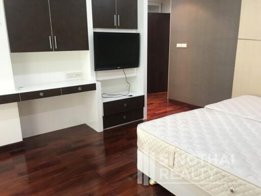 For RENT : Urbana Langsuan / 2 Bedroom / 2 Bathrooms / 127 sqm / 65000 THB [5919224]