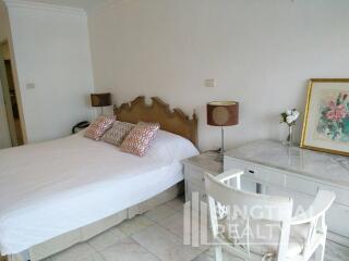 For RENT : Fifty Fifth Tower / 3 Bedroom / 3 Bathrooms / 196 sqm / 65000 THB [5870324]