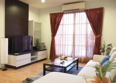 For RENT : CitiSmart Sukhumvit 18 / 3 Bedroom / 3 Bathrooms / 120 sqm / 65000 THB [6544707]