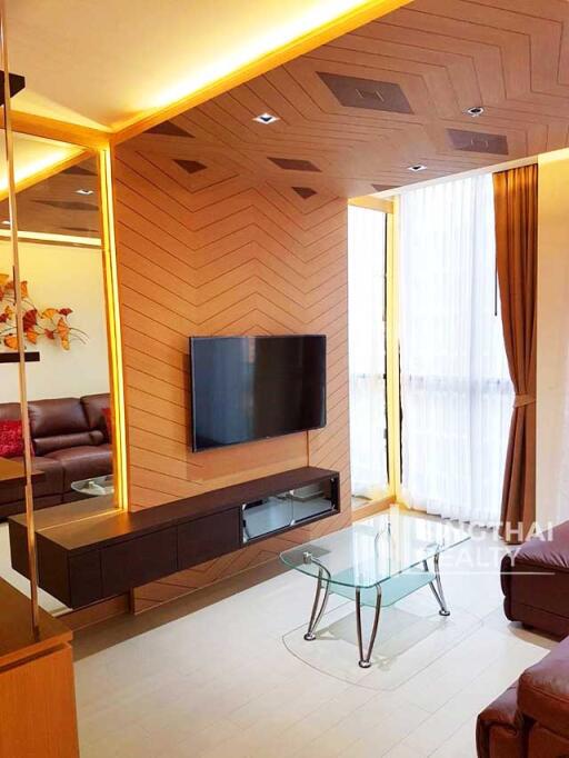 For RENT : Noble Ploenchit / 2 Bedroom / 2 Bathrooms / 83 sqm / 65000 THB [6536388]