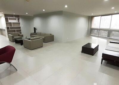 For RENT : President Park Sukhumvit 24 / 3 Bedroom / 3 Bathrooms / 224 sqm / 65000 THB [7169184]