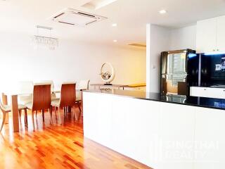 For RENT : Acadamia Grand Tower / 3 Bedroom / 2 Bathrooms / 166 sqm / 65000 THB [7650240]