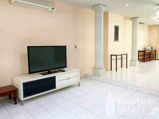 For RENT : Townhouse Phromphong / 3 Bedroom / 4 Bathrooms / 421 sqm / 85000 THB [7765265]