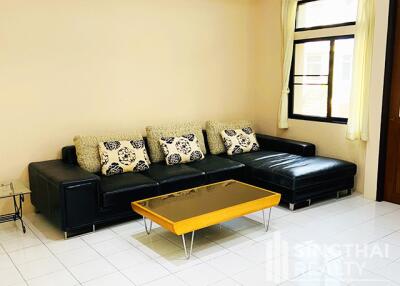 For RENT : Townhouse Phromphong / 3 Bedroom / 4 Bathrooms / 421 sqm / 85000 THB [7765265]