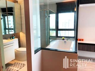 For RENT : RHYTHM Ekkamai / 2 Bedroom / 2 Bathrooms / 70 sqm / 68000 THB [7992483]