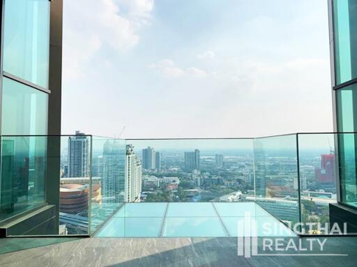 For RENT : RHYTHM Ekkamai / 2 Bedroom / 2 Bathrooms / 70 sqm / 68000 THB [7992483]