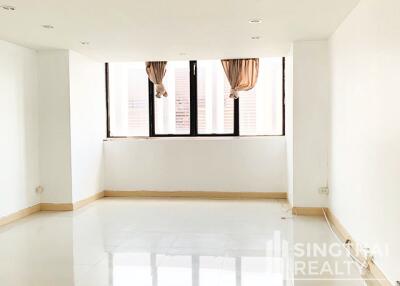 For RENT : Townhouse Thonglor / 3 Bedroom / 4 Bathrooms / 251 sqm / 65000 THB [8058744]