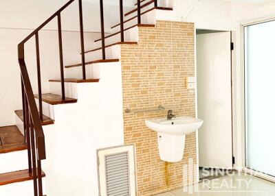 For RENT : Townhouse Thonglor / 3 Bedroom / 4 Bathrooms / 251 sqm / 65000 THB [8058744]