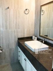 For RENT : Fifty Fifth Tower / 3 Bedroom / 3 Bathrooms / 197 sqm / 65000 THB [8355023]