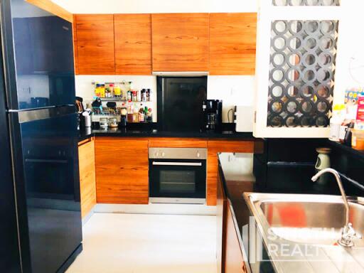 For RENT : Wind Sukhumvit 23 / 3 Bedroom / 3 Bathrooms / 131 sqm / 65000 THB [8402528]