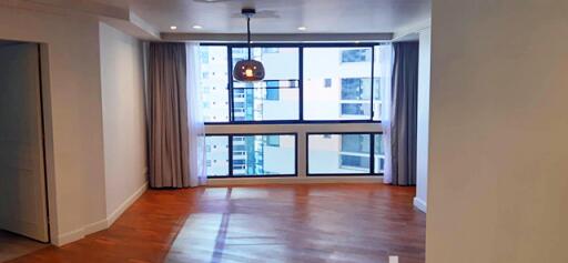 For RENT : President Park Sukhumvit 24 / 3 Bedroom / 4 Bathrooms / 261 sqm / 65000 THB [8424829]