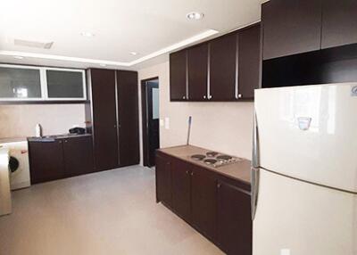 For RENT : President Park Sukhumvit 24 / 3 Bedroom / 4 Bathrooms / 261 sqm / 65000 THB [8424829]