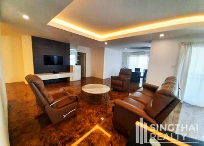 For RENT : Fifty Fifth Tower / 3 Bedroom / 3 Bathrooms / 253 sqm / 65000 THB [8438803]