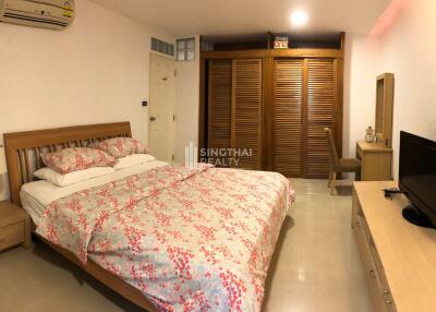 For RENT : Pearl Garden / 3 Bedroom / 2 Bathrooms / 174 sqm / 65000 THB [8889763]