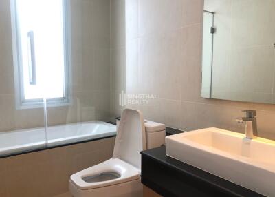 For RENT : Living @ 24 / 2 Bedroom / 2 Bathrooms / 90 sqm / 65000 THB [8914182]