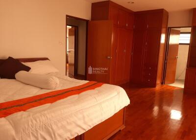 For RENT : City Nest Apartment / 3 Bedroom / 3 Bathrooms / 225 sqm / 65000 THB [8991305]