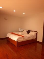 For RENT : City Nest Apartment / 3 Bedroom / 3 Bathrooms / 225 sqm / 65000 THB [8991305]