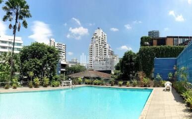 For RENT : KC Court / 2 Bedroom / 2 Bathrooms / 240 sqm / 65000 THB [9330442]