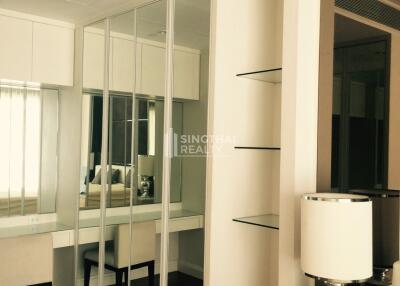 For RENT : Q Langsuan / 2 Bedroom / 2 Bathrooms / 85 sqm / 65000 THB [9664005]