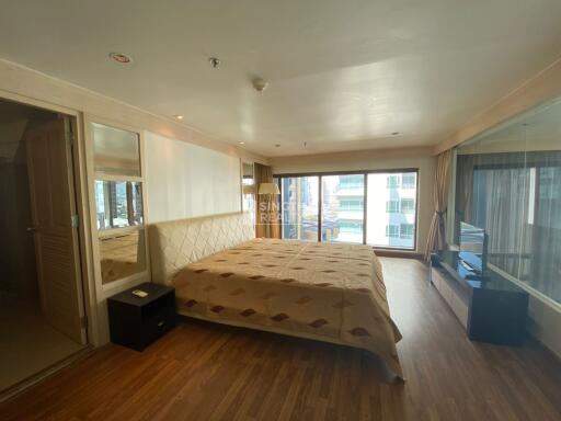 For RENT : The Emporio Place / 2 Bedroom / 3 Bathrooms / 145 sqm / 65000 THB [9686090]