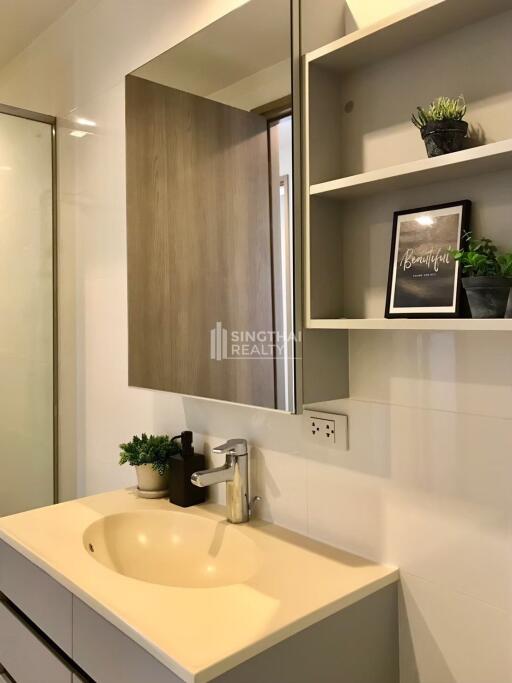 For RENT : HQ by Sansiri / 2 Bedroom / 2 Bathrooms / 75 sqm / 65000 THB [9709805]