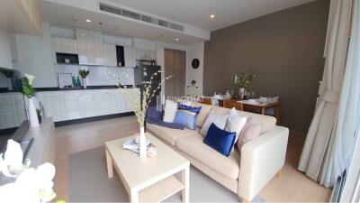 For RENT : HQ by Sansiri / 2 Bedroom / 2 Bathrooms / 75 sqm / 65000 THB [9709805]