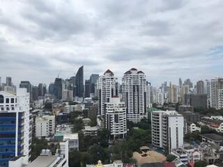 For RENT : HQ by Sansiri / 2 Bedroom / 2 Bathrooms / 75 sqm / 65000 THB [9709805]