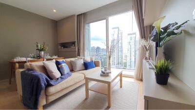 For RENT : HQ by Sansiri / 2 Bedroom / 2 Bathrooms / 75 sqm / 65000 THB [9709805]