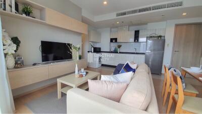 For RENT : HQ by Sansiri / 2 Bedroom / 2 Bathrooms / 75 sqm / 65000 THB [9709805]