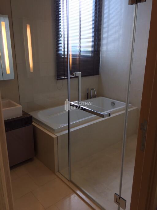 For RENT : Hyde Sukhumvit 13 / 2 Bedroom / 2 Bathrooms / 85 sqm / 65000 THB [9796159]