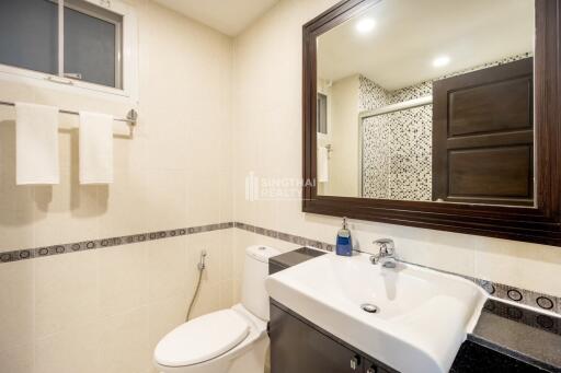 For RENT : AP Suites Sukhumvit 33 / 3 Bedroom / 3 Bathrooms / 200 sqm / 65000 THB [9859252]