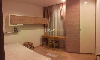 For RENT : HQ by Sansiri / 2 Bedroom / 2 Bathrooms / 75 sqm / 65000 THB [9979931]